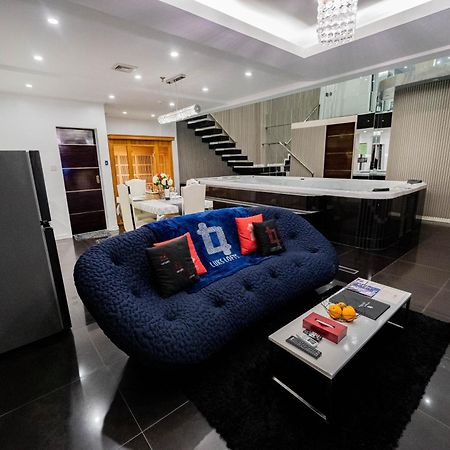 Luks Lofts Hotel & Residences Batangas Exterior photo